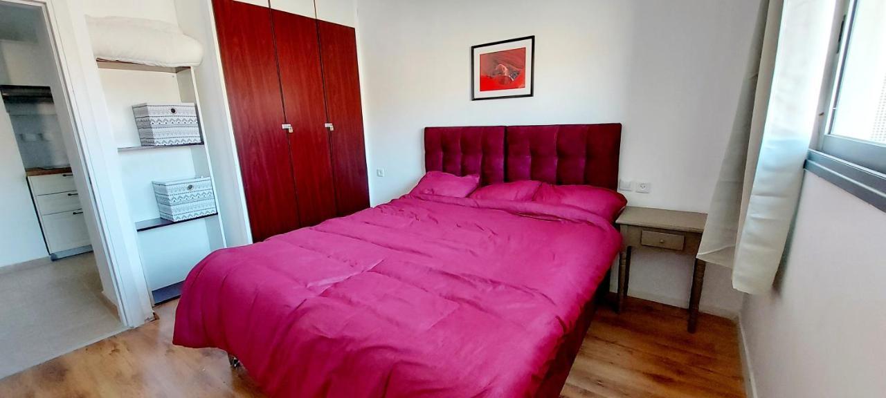 Eilat Octopus Apartment - אילת אוקטופוס -שני חדרים וסלון, בריכה בקיץ Bagian luar foto