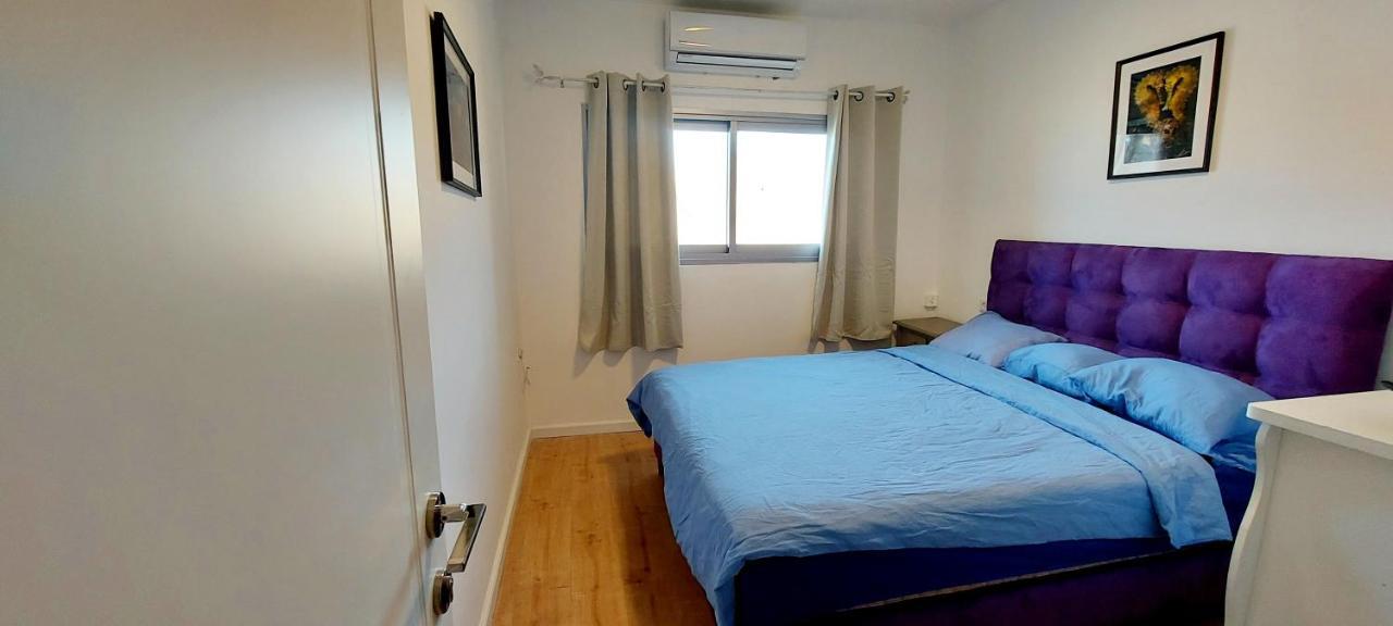 Eilat Octopus Apartment - אילת אוקטופוס -שני חדרים וסלון, בריכה בקיץ Bagian luar foto