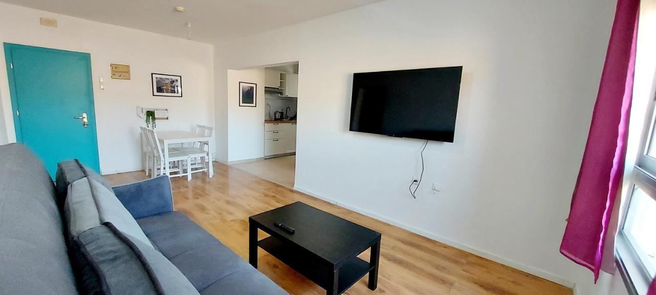 Eilat Octopus Apartment - אילת אוקטופוס -שני חדרים וסלון, בריכה בקיץ Bagian luar foto