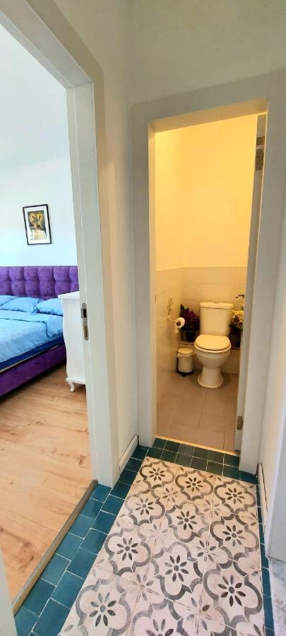 Eilat Octopus Apartment - אילת אוקטופוס -שני חדרים וסלון, בריכה בקיץ Bagian luar foto
